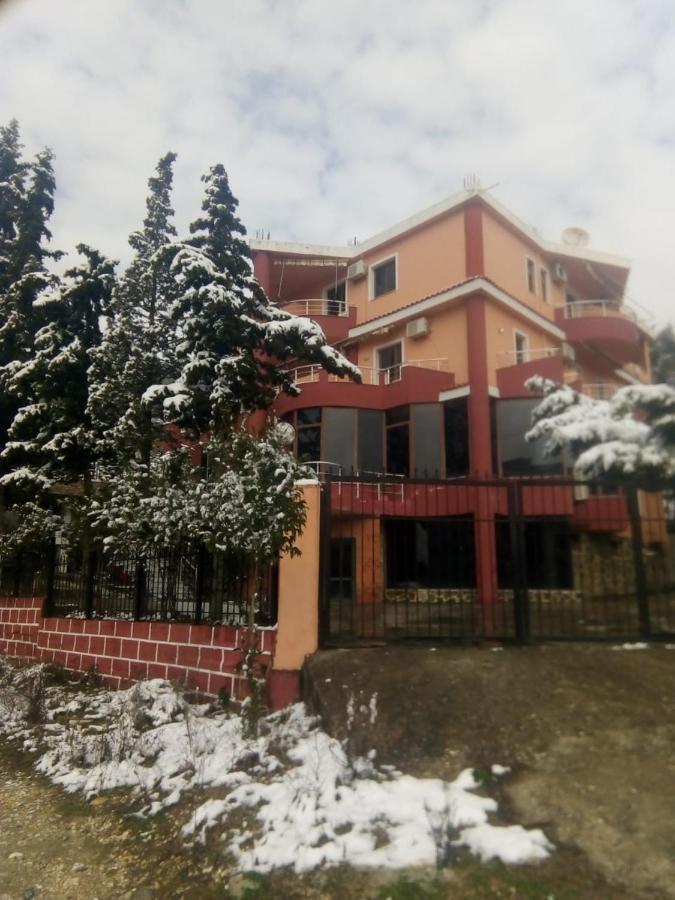 Hotel Moris Durres Exterior photo