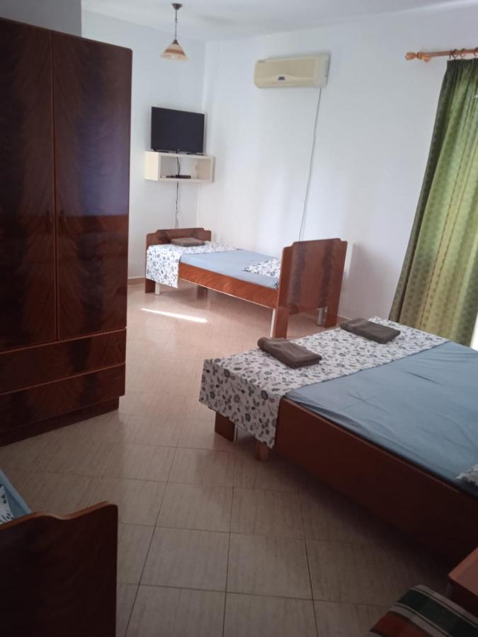 Hotel Moris Durres Exterior photo