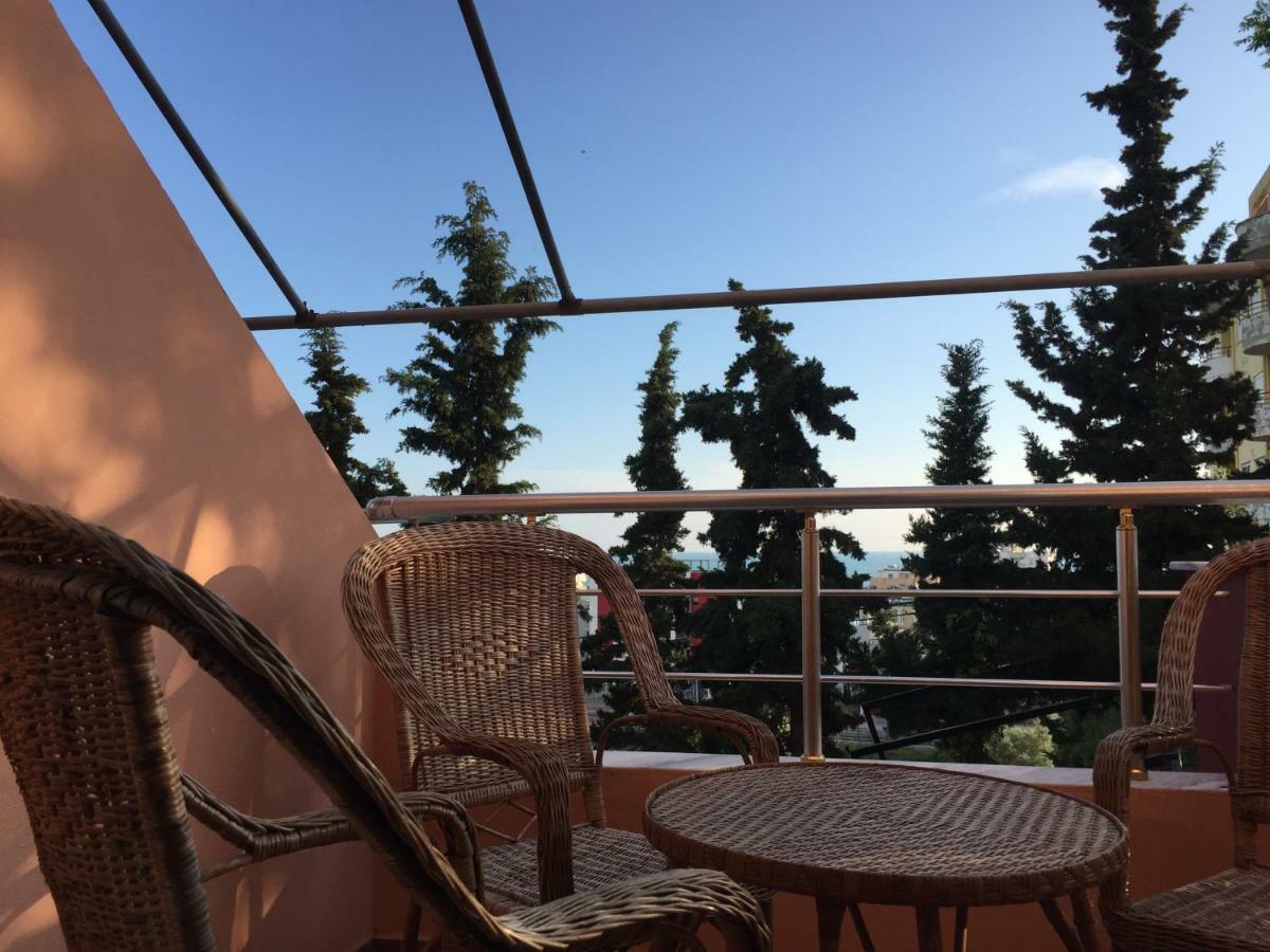Hotel Moris Durres Exterior photo