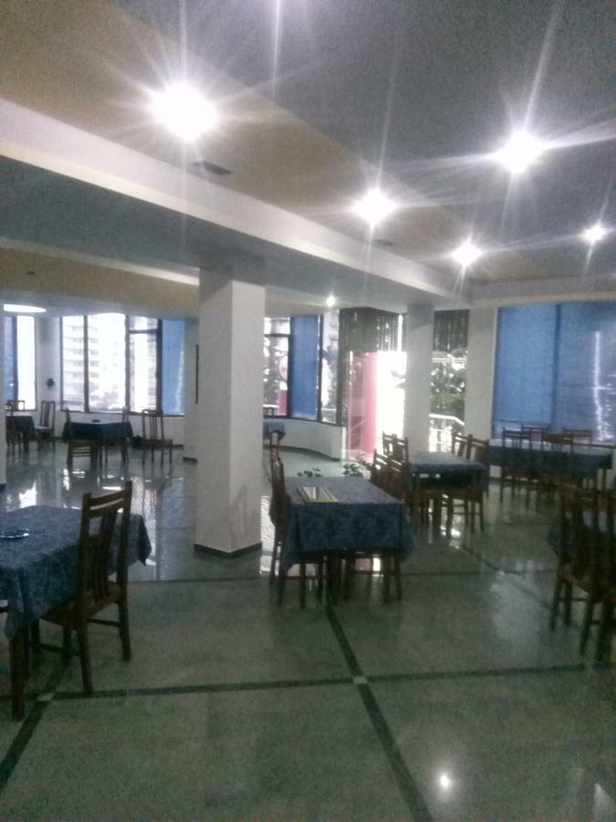 Hotel Moris Durres Exterior photo